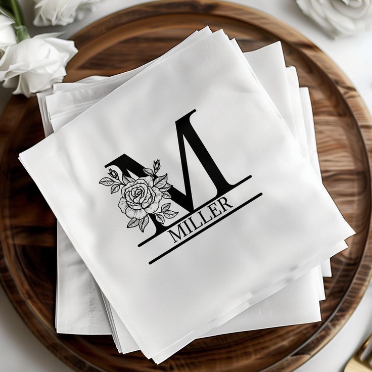 Logo Baskılı Peçete Üretimi – Şık Sunum, Güçlü Marka İmajı
Logo baskılı peçete, restoran, kafe, otel, pastane, organizasyon firmaları ve kurumsal etkinlikler için hem hijyen hem de profesyonel sunumun vazgeçilmezidir. Peçete üzerine logo baskısı, markanızı müşterilerinizin gözünde daha kurumsal ve akılda kalıcı hale getirir.