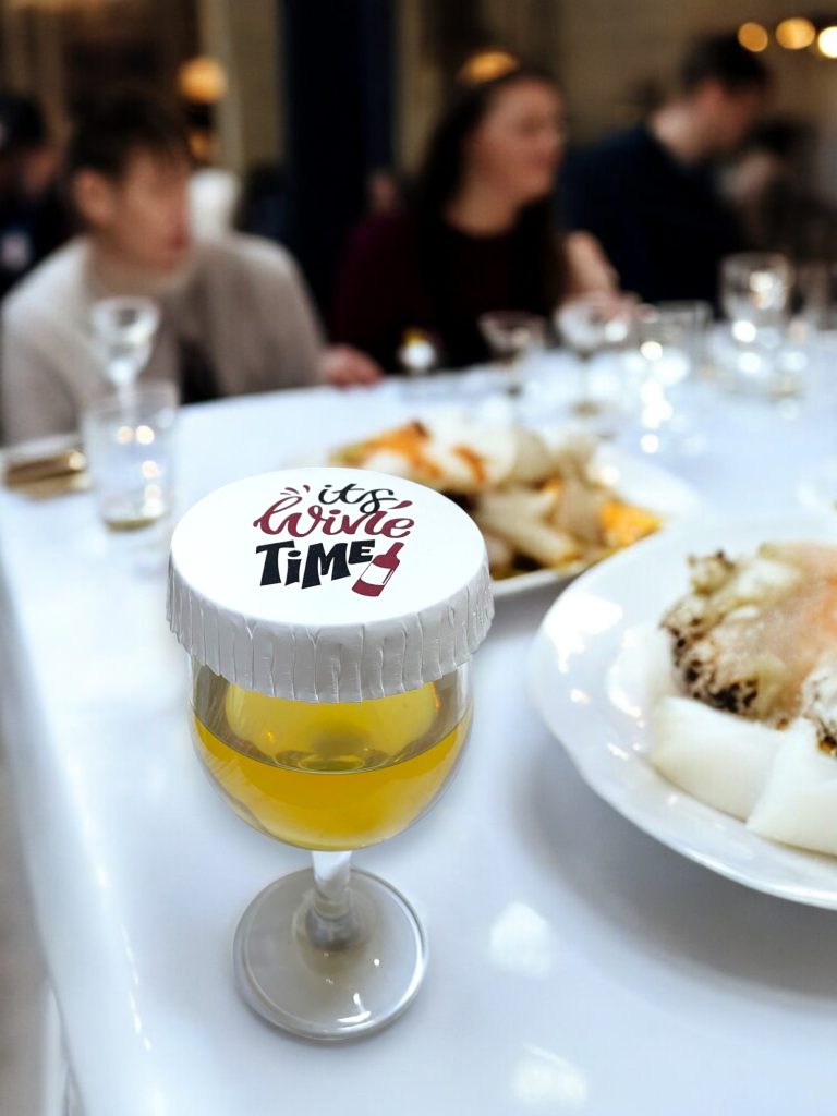 Asb Ambalaj , kağıt bardak kapağı, karton bardak kapağı ürünleri üreticisiyiz. Karton bardak kapağı, kağıt bardak kapağı, cam bardak kapağı, otellerde, restoranlarda, kafelerde, seminer, kongre merkezi ve benzeri mekanlarda kullanılmaktadır. En iyi fiyat, en iyi kalite, en iyi termin için lütfen iletişime geçiniz..