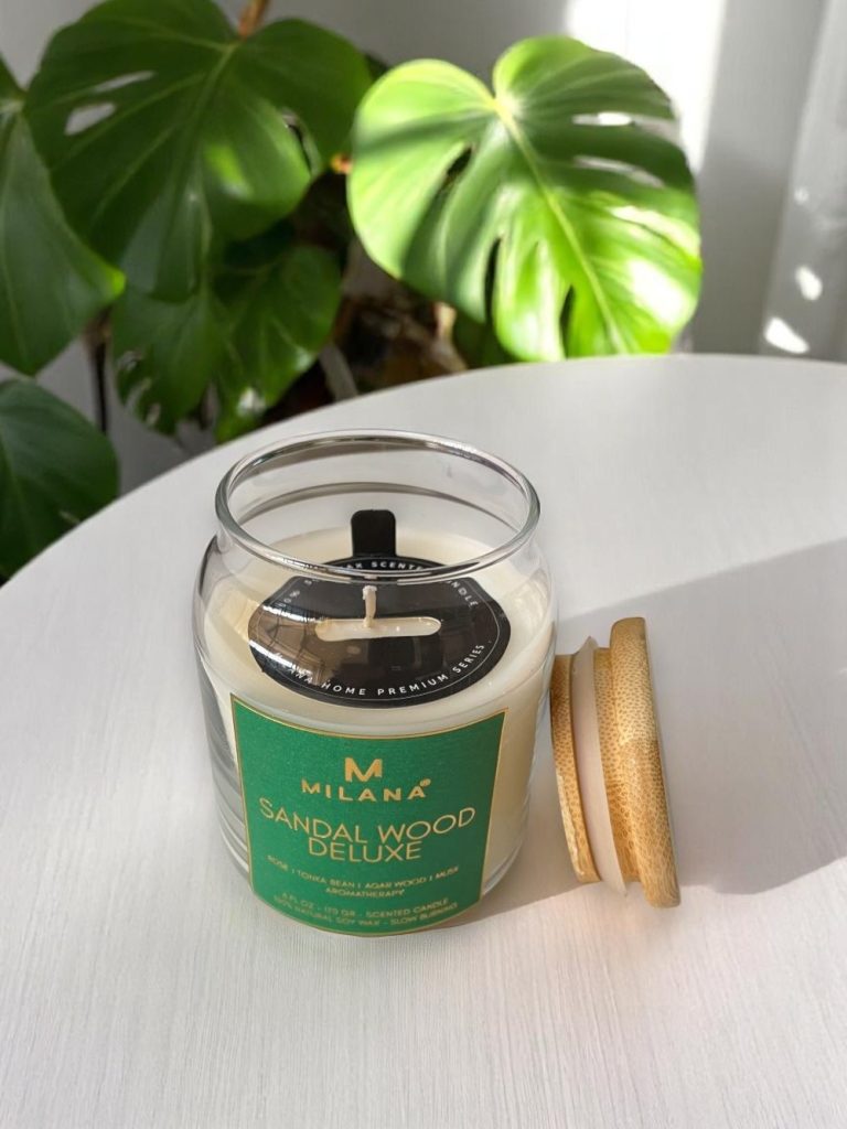 En iyi kokulu mum markası Milana Home'un; birbirinden kaliteli ve % 15 esans oranlarıyla %100 soy wax pamuk fitil ile tamamen el yapımı ürettiği mumları keşfedin. Amber, sandal ağacı, bergamot ve çiçeksi kokuları, şık kavanozları ve kaliteli ambalajıyla huzurlu anlarınıza unutulmaz deneyimlere dönüştürün.

Doğadan Gelen Saflık, Zamanı Aşan Zarafet: Premium Kokulu Mum Koleksiyonumuz